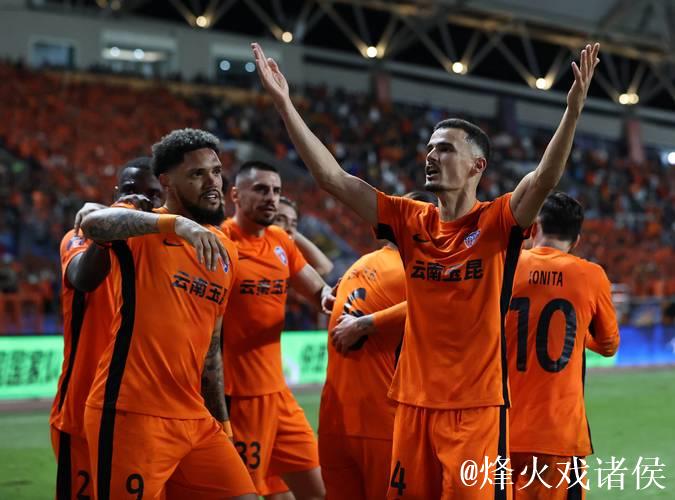 云南玉昆队史首次中超两连胜：守住城门 攻陷津门