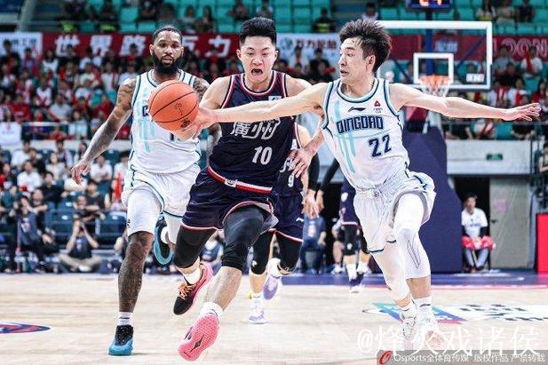 陈盈骏17+10崔永熙17分 广州再胜青岛晋级八强 陈盈骏17+10崔永熙17分 广州再胜青岛晋级八强